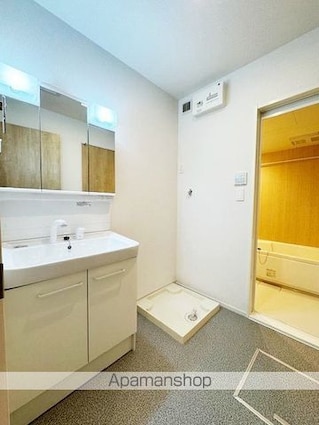 サンカルム学園[2LDK/56.48m2]の洗面所