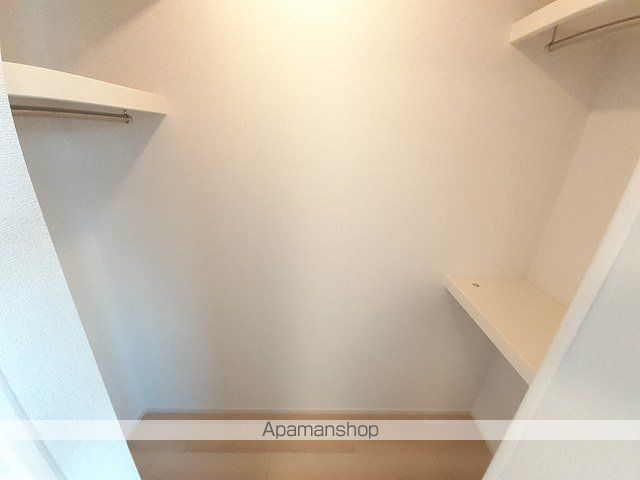 バンブー ニン Aの内装写真