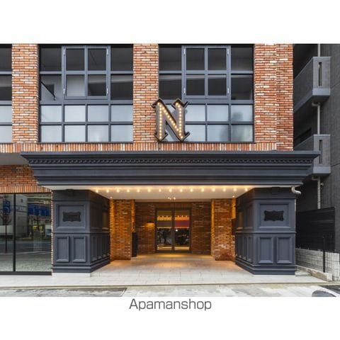 N APARTMENTの玄関写真