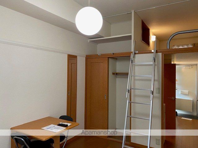 レオパレスKOSENIIの内装写真