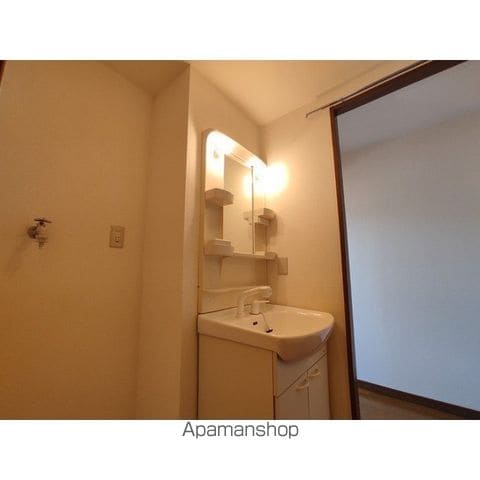アンプルールフィギュールの内装写真