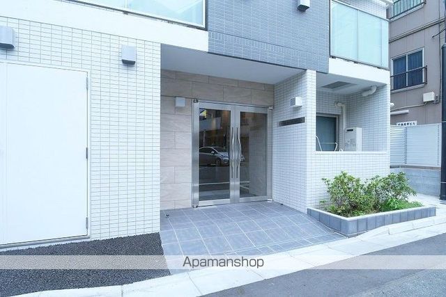 ブランセ森下の玄関写真