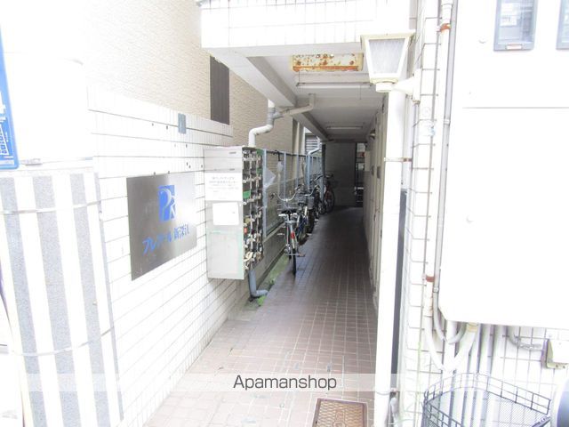 プレアール新深江の玄関写真