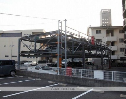 Ｍａｒｉｏｎｅｔｔｅ　ＸＶＩ[1K/28.22m2]の駐車場2