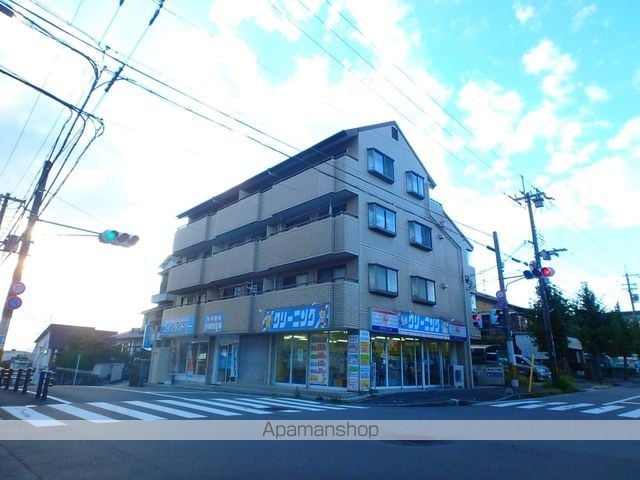 男山オークマンションの外観写真