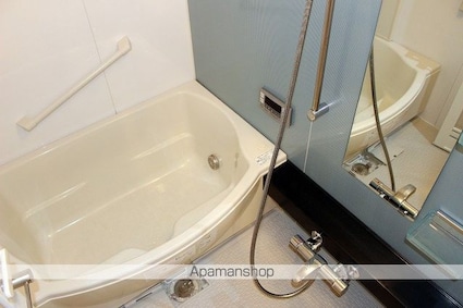 ドゥーエ仙台イースト[3LDK/68.63m2]のバス