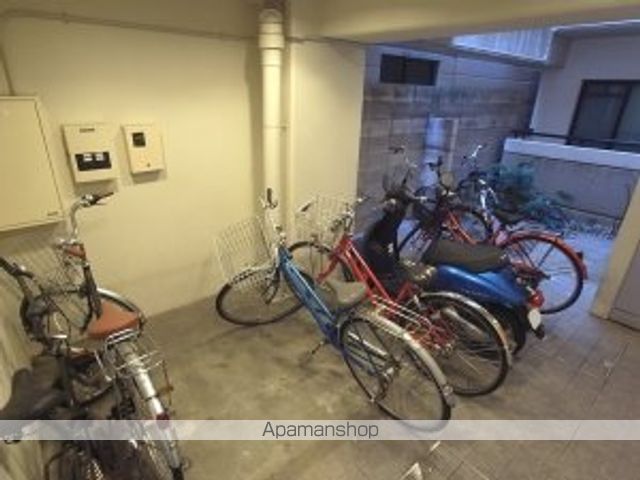 ペルルアール衣笠の外観写真