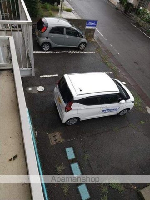ハイツタカラ[3K/46m2]の駐車場