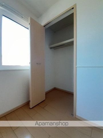 ラヴェルIIの内装写真