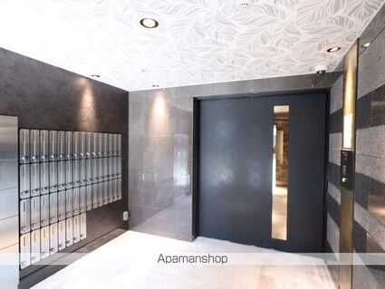 ＳーＲＥＳＩＤＥＮＣＥ鶴舞駅前[1K/24.4m2]のエントランス2