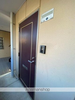 メゾンドゥボヌール[1K/27m2]の玄関