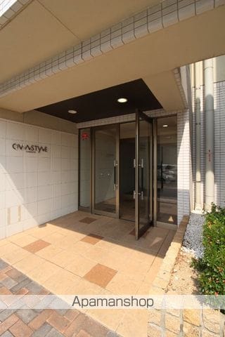 OWLSTYLE KANDACHOの玄関写真