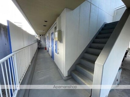 ハイツ亀岡[1R/19.84m2]の共用部1