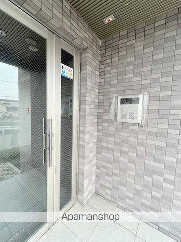 BROOK’S SQUAREの玄関写真