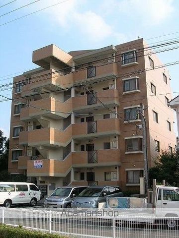 福岡市南区長丘のマンションの外観1