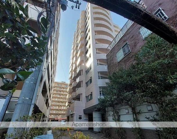 ロイヤルヒルズ上杉の外観写真
