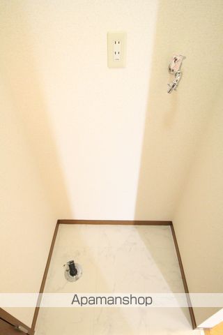 ヒルサイド三山の内装写真