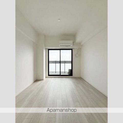SーRESIDENCE堺湊駅前azureの内装写真