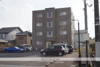 メゾン　リネット[1LDK/46.02m2]の駐車場