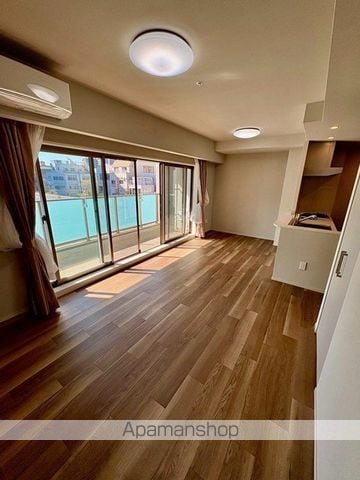 ポレスター野田屋町弐番館の内装写真
