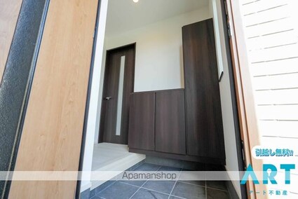 フォレクスレリア鴨川Ｂ棟[4LDK/85.91m2]の玄関