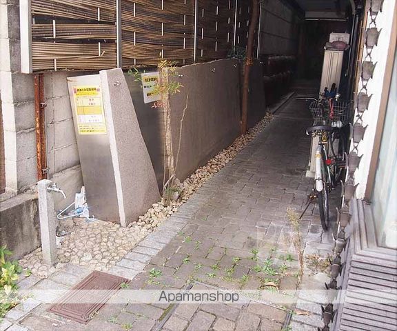 泉涌寺HIRANOマンションの玄関写真