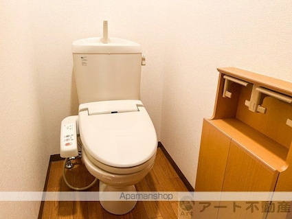 フォブール一色ＳＡＹＡ　Ｂ棟[2LDK/55.89m2]のトイレ