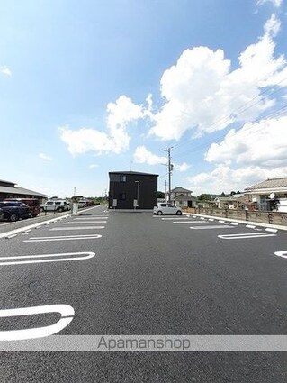 フォレスト　ワンＢ[2LDK/59.16m2]の駐車場