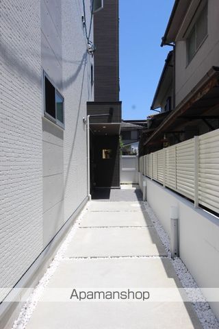 リアコート石橋IIの玄関写真