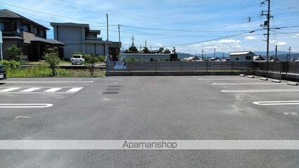 和歌山県和歌山市六十谷[1LDK/43.05m2]の駐車場