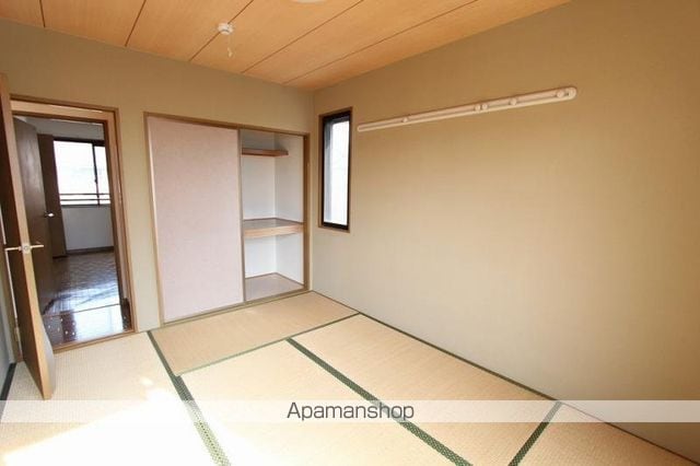 グランツ松島B棟の内装写真