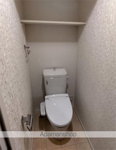 ゼルコーバの内装写真