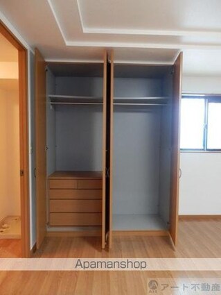 メゾン・ド・ピア[1K/28.56m2]の収納