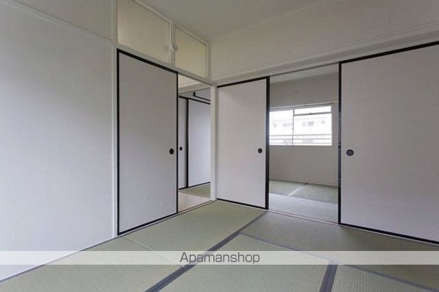 ビレッジハウス願万地2号棟の内装写真