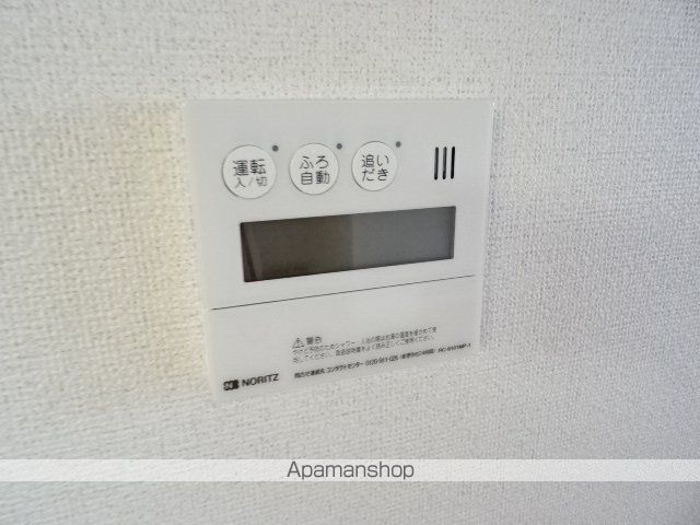 プチ ボヌールの内装写真