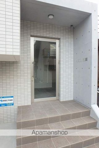 AZUL西田の玄関写真