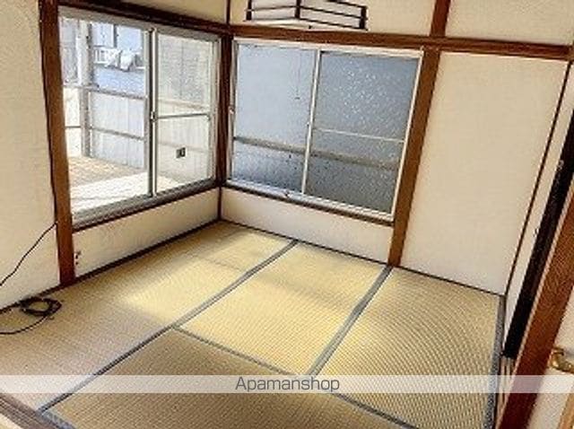 大井武蔵野貸家の内装写真