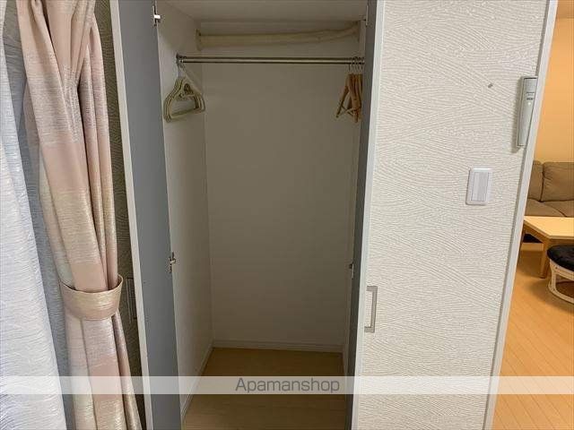 紫野上柏野町16ー4貸家の内装写真