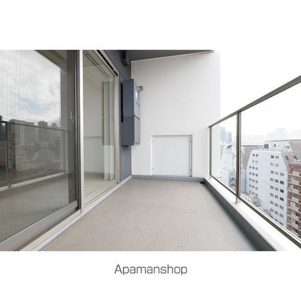 コンフォリア新宿イーストサイドタワー[1R/42.51m2]のバルコニー
