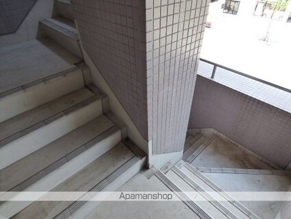 グランドメゾン長野[3LDK/86.07m2]の共用部3