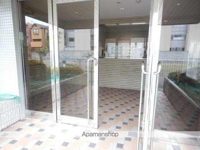 ヴェルテス池本の玄関写真
