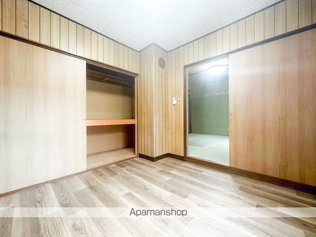 札幌市南区 2階建 築48年の内装写真