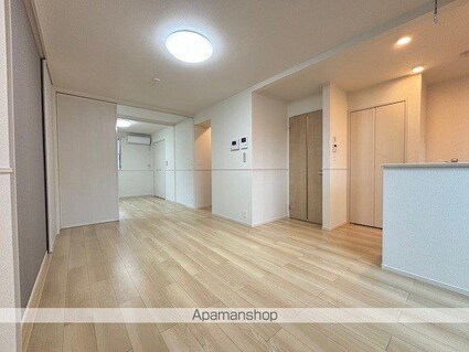 シャルマン松ヶ丘[1LDK/46.9m2]のリビング・居間