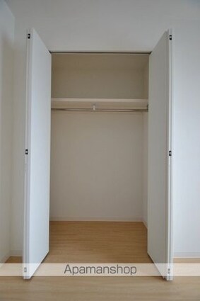 広島県広島市中区三川町[2K/35.3m2]の収納