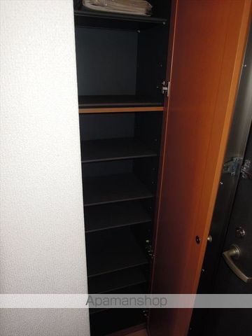 コモド二色の内装写真