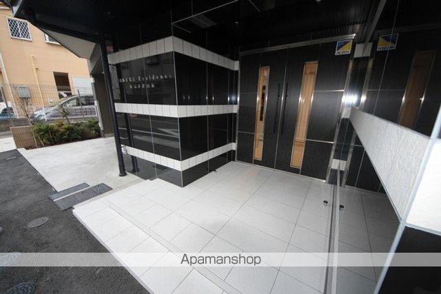 SHOKEN RESIDENCE板橋区役所前の玄関写真