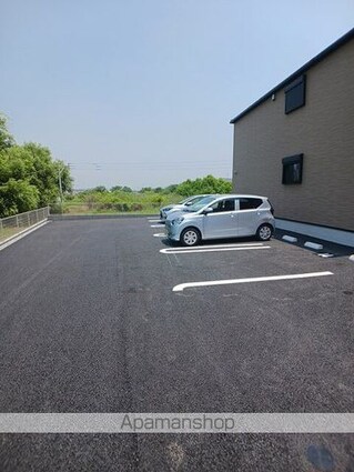 エミネンス[1LDK/40.1m2]の駐車場