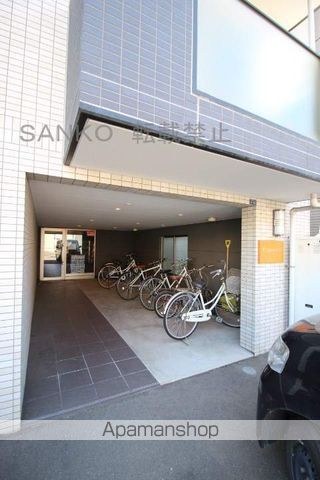 トライフォース12の玄関写真