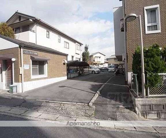 リバーサイド桂坂の玄関写真