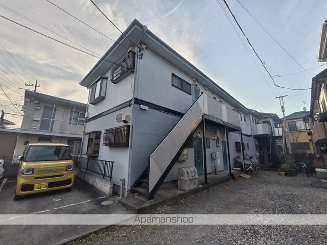 西川コーポの外観写真